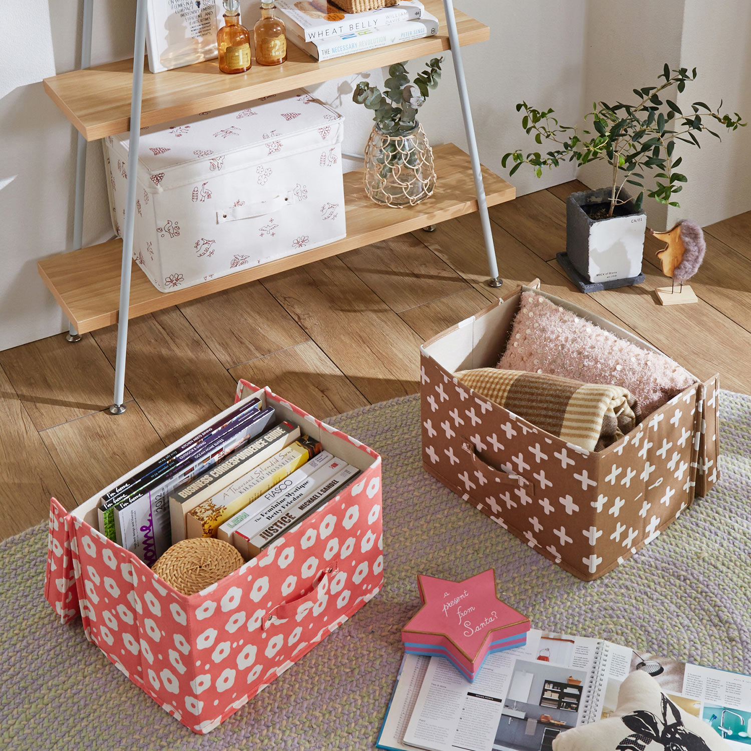 折りたたみができるフタ付き北欧調ボックス（収納ボックス/バスケット