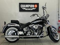 FLSTS ヘリテイジスプリンガー(ハーレーダビッドソン)のバイクを
