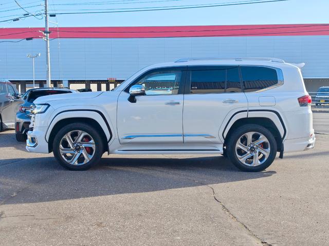 TOYOTA LAND CRUISER ZX | 2023 | WHITE | 33000 km | details