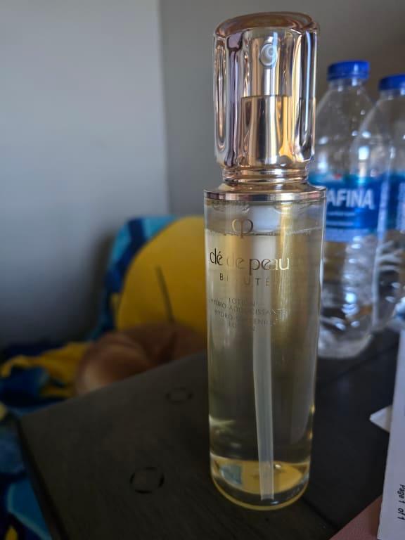 Clé de Peau Beauté Hydro-Clarifying Lotion, 5.7-oz. - Macy's