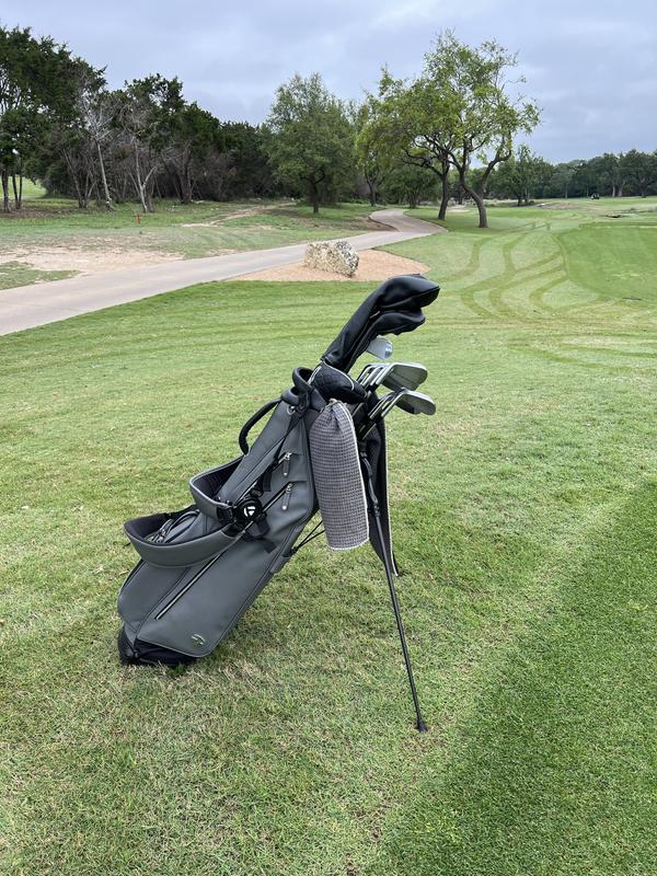Vessel Lite Lux Golf Bag | TaylorMade