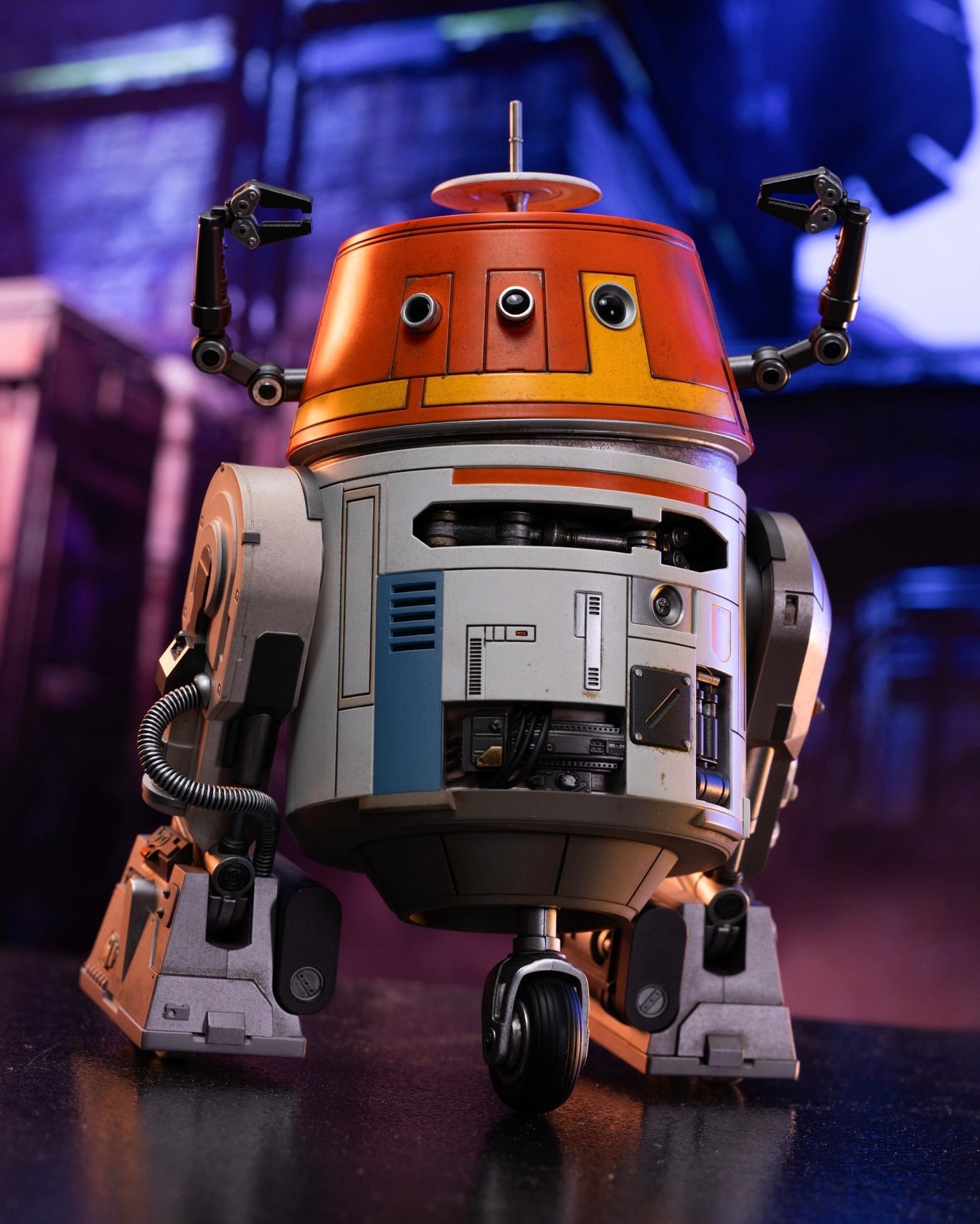 Hot Toys TMS112 Star Wars Ahsoka Chopper 1/6th Scale Collectible