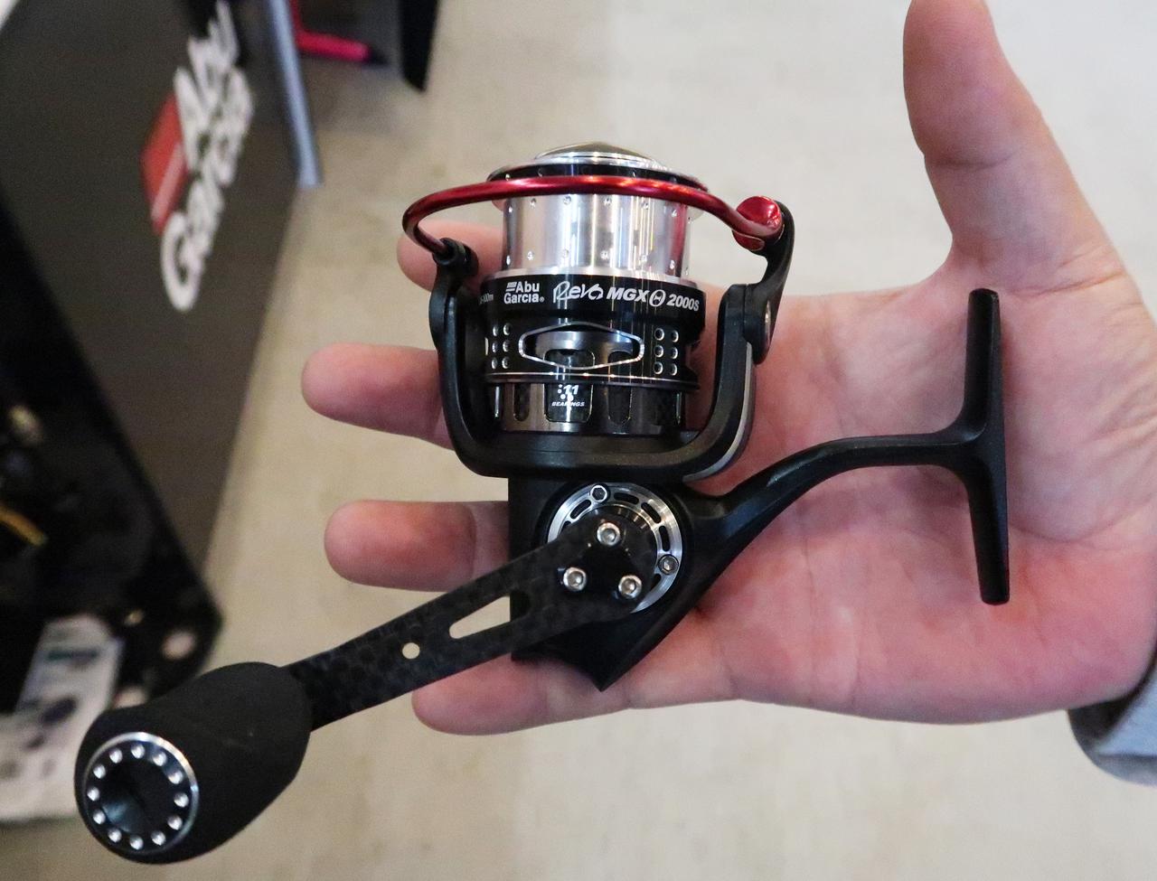 アブガルシア 名器！軽量！ レボ MGX SHS アブガルシア 名器！軽量