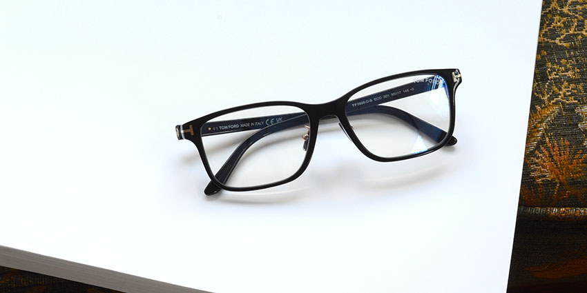 TF5926-D-B ECO スクエアなウェリントン / トムフォードメガネ正規