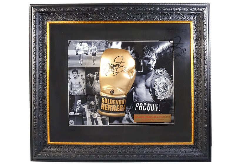 パッキャオ”金”の直筆サイン入りグローブ（「鑑定証明システム（R