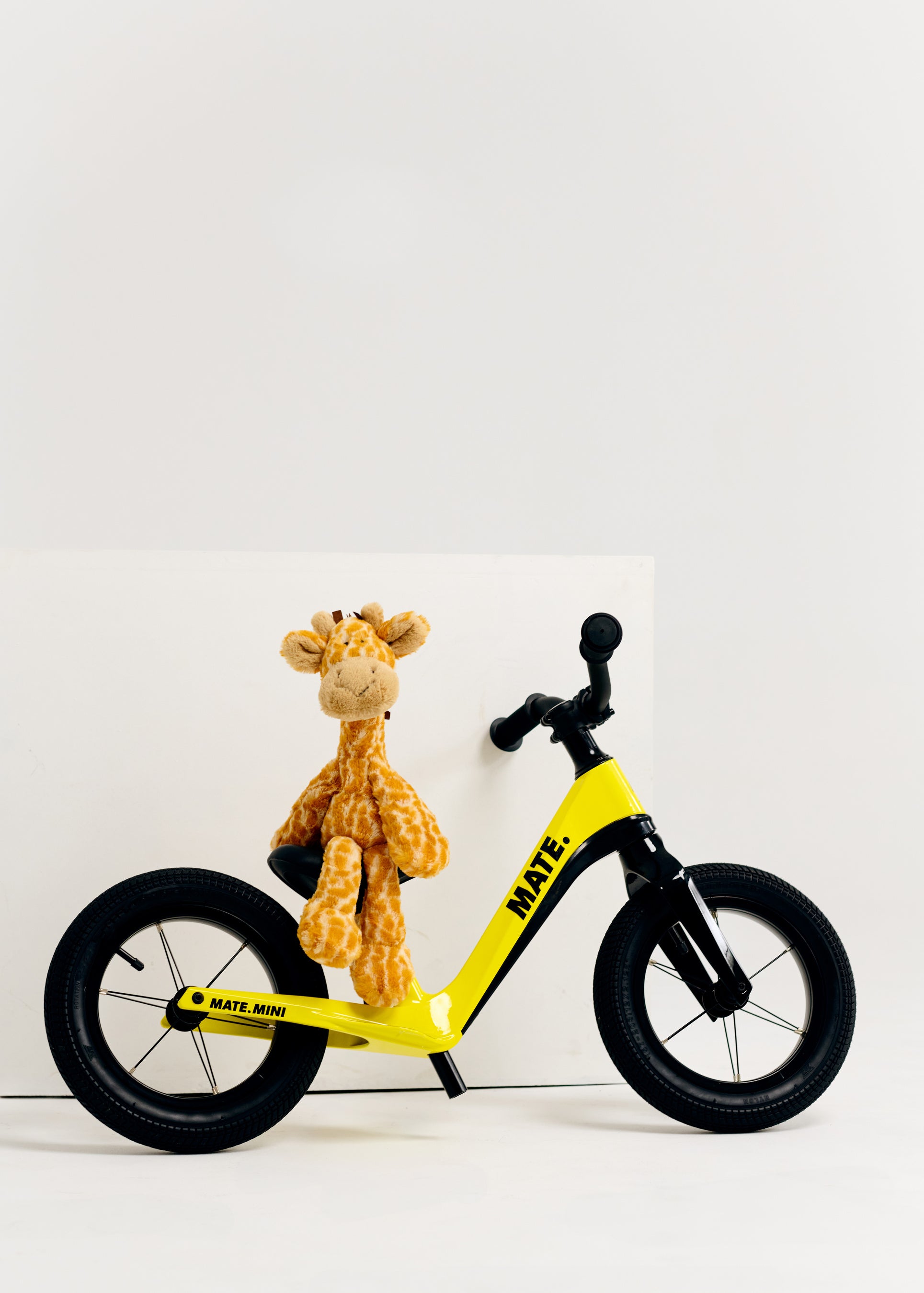 MATE.BIKE】ブランド初のキックバイク「MATE MINI」を2025年1月2日(木