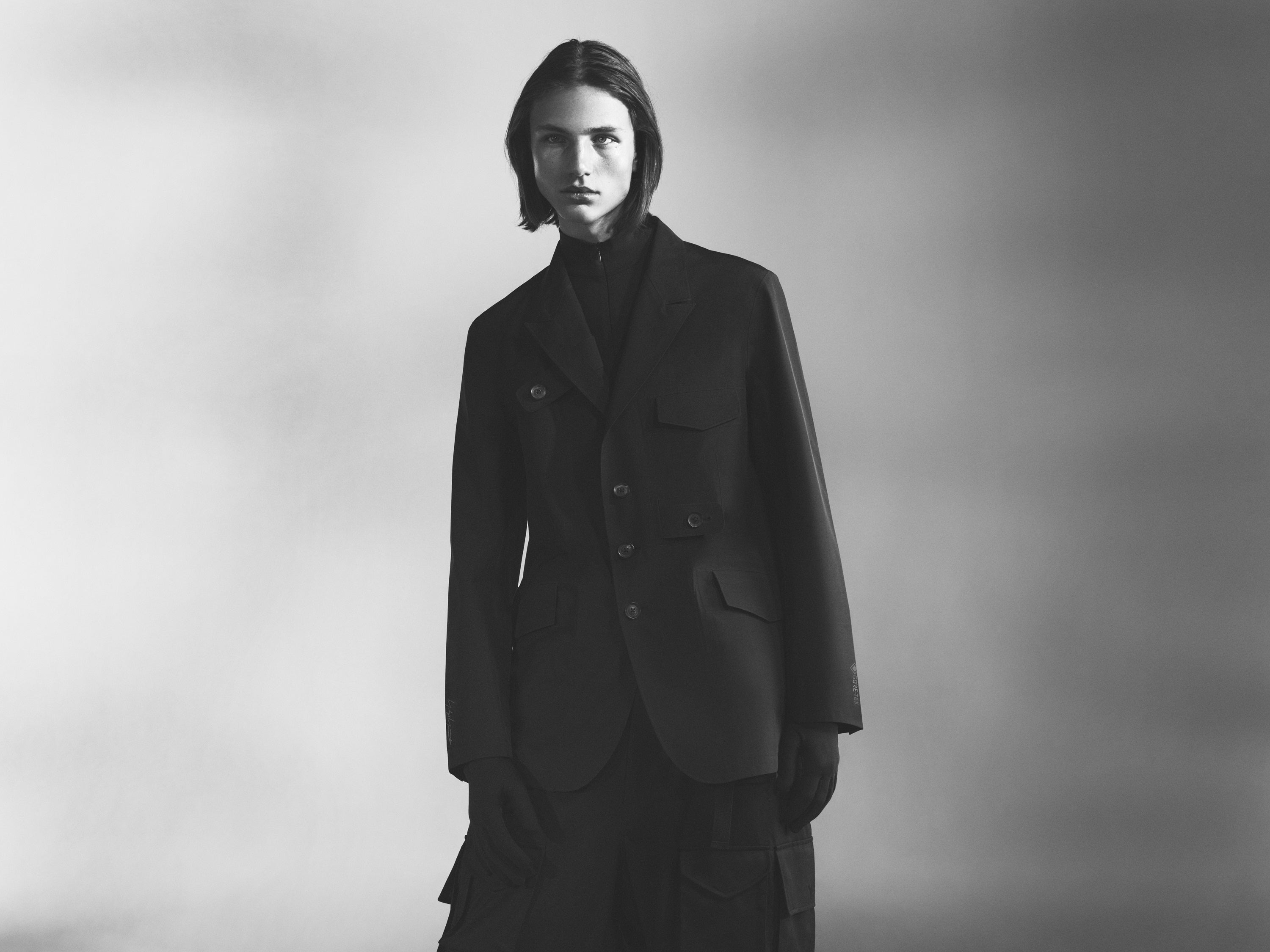 株式会社ヨウジヤマモトより「Y-3 Atelier Gore-Texコレクション」を3