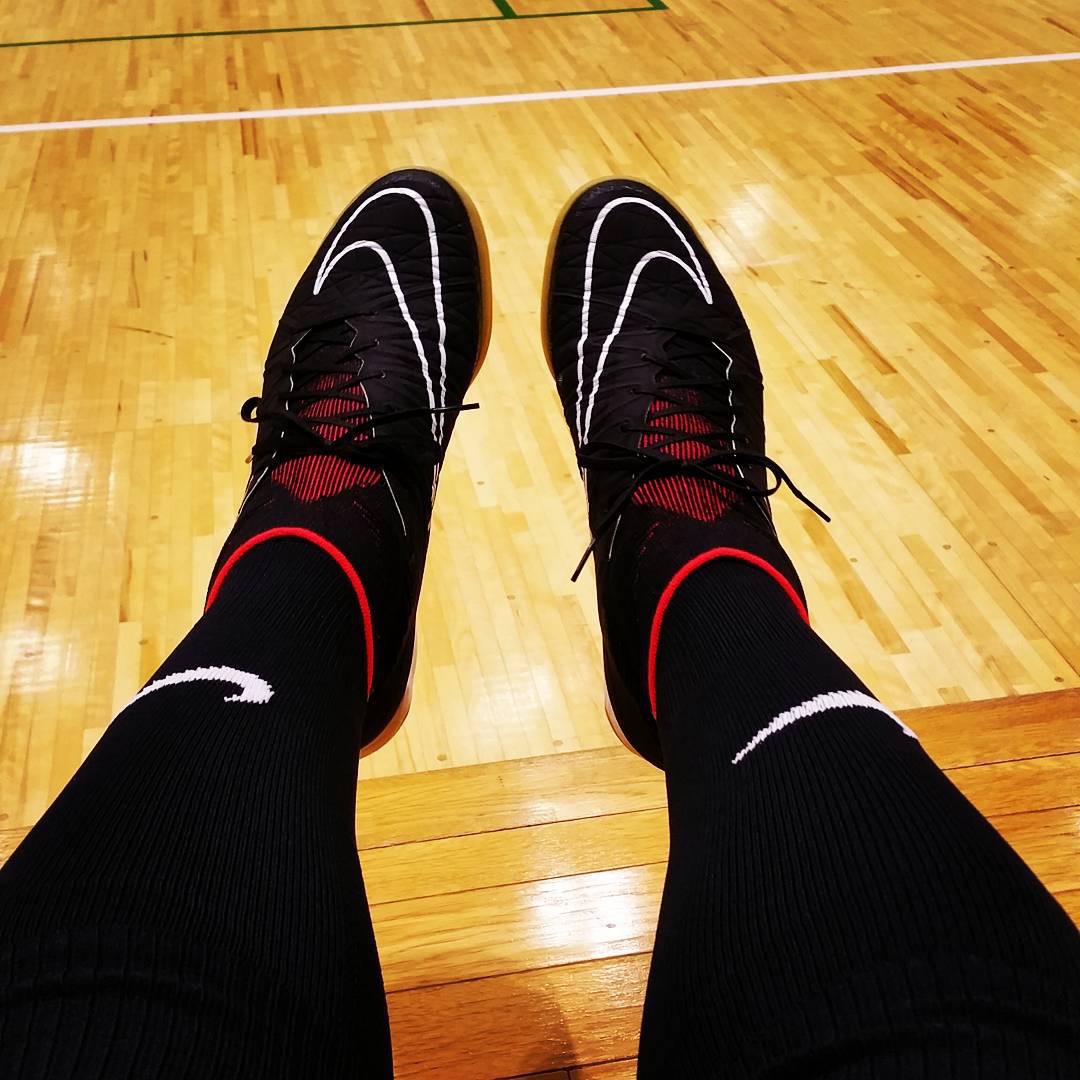 NIKE ナイキ ハイパーヴェノム X プロキシモ IC(ブラック×ホワイト