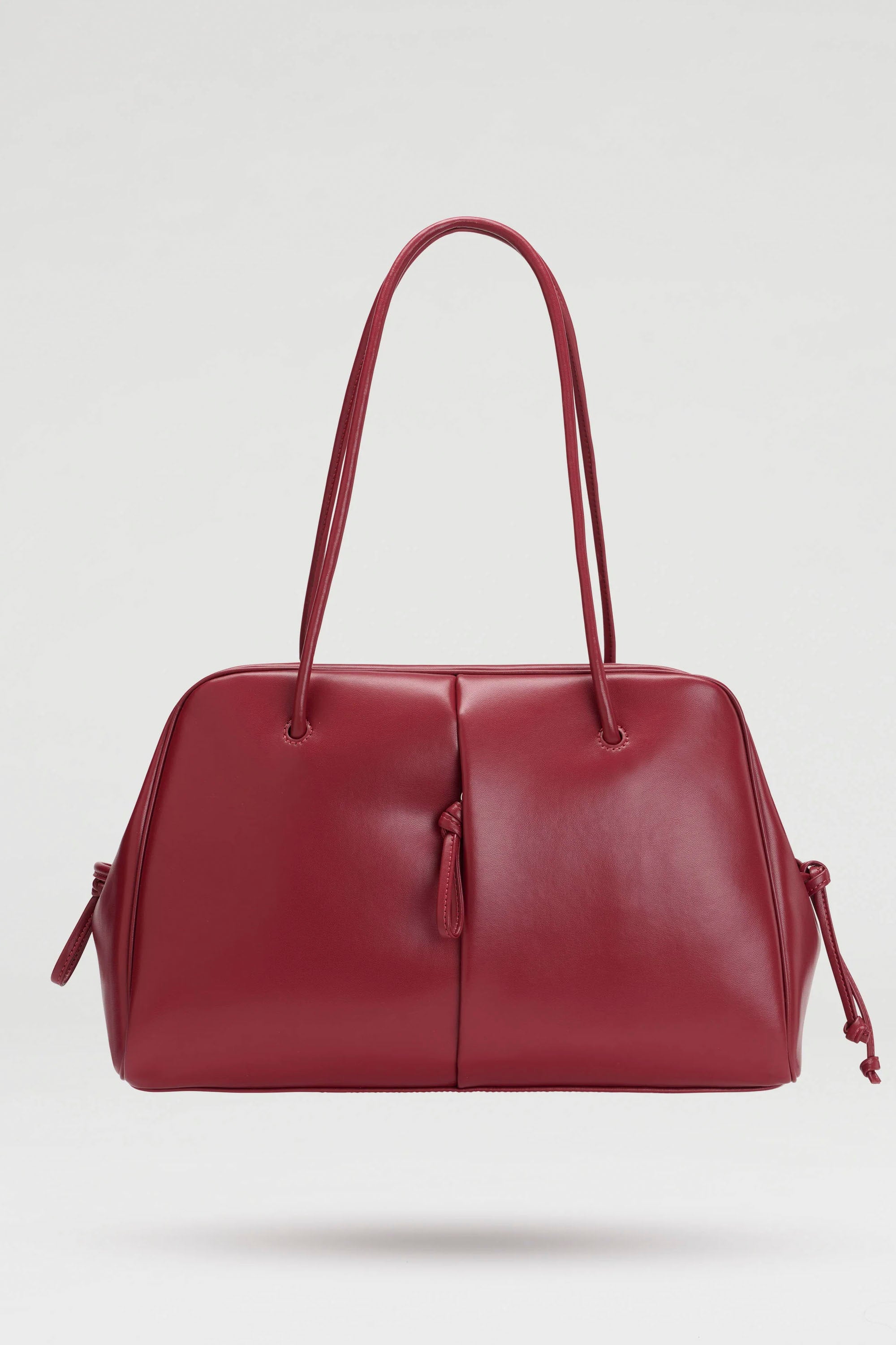 ÖLEND Brooklyn Bag Cherry Red | Shop at PUKAS SURF SHOP