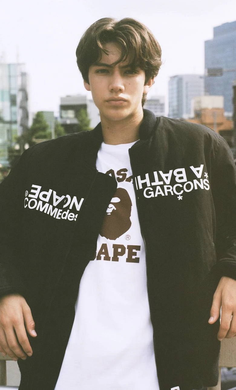 A BATHING APE®とCOMME des GARÇONSのコラボコレクションが発売