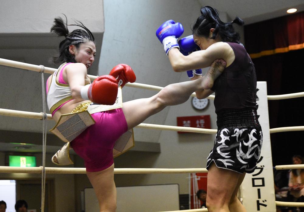 ミネルヴァ】初の女子単独キック大会、百花がメインで元韓国王者破り