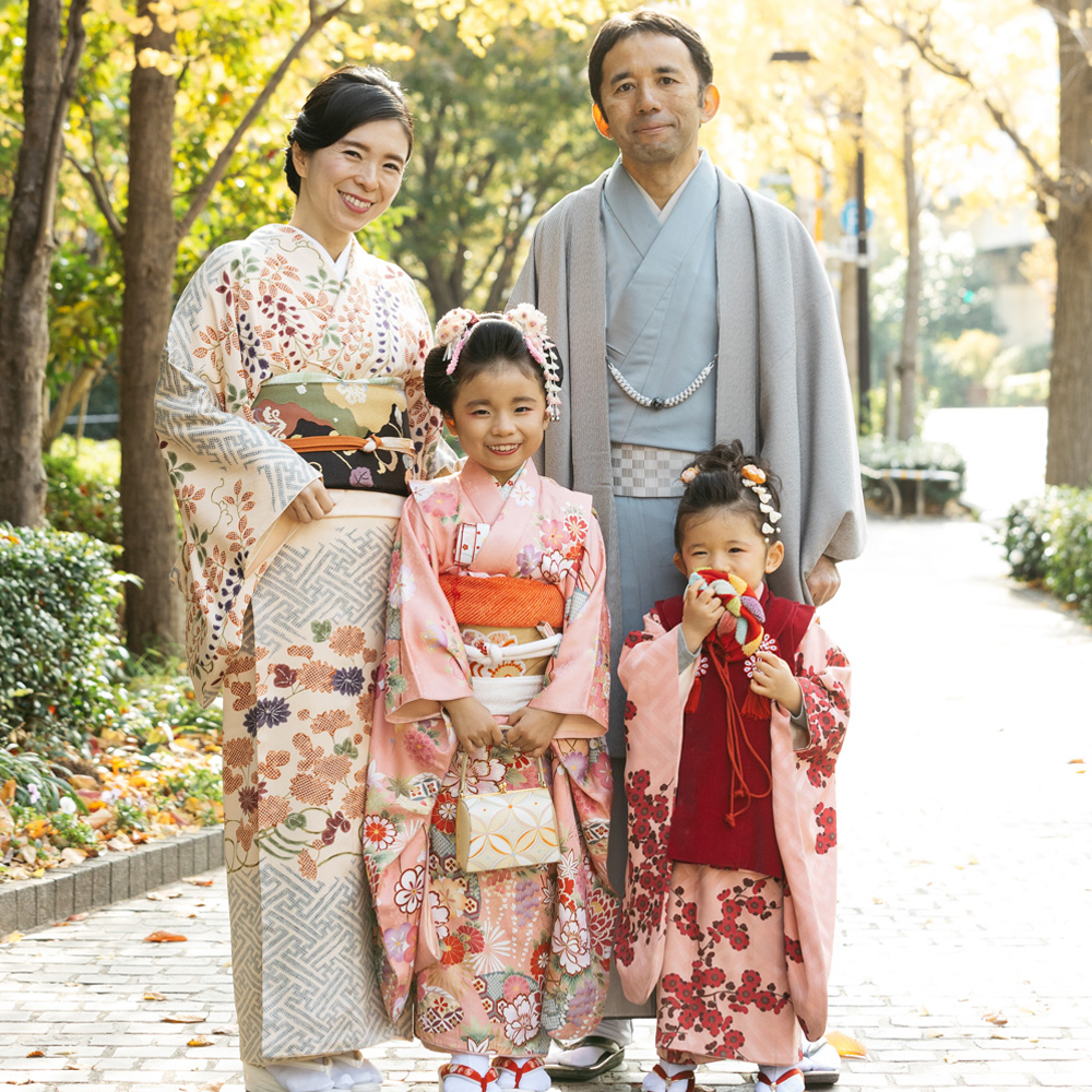 T3-002A 三歳祝着 アンティーク ピンク小梅柄 赤被布 - 円居の着物