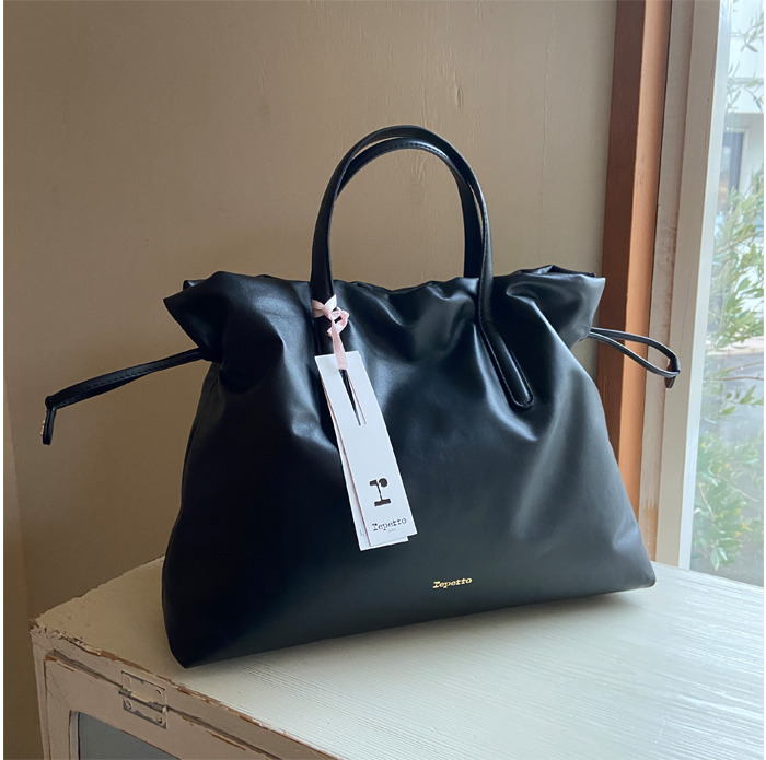 repetto レペット 2way レザーショルダーバッグ Leather shoulder Bag