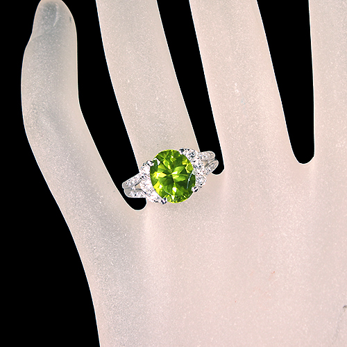 ペリドット 3.5ct ダイヤモンド 0.5ct プラチナ リング(指輪)【品質