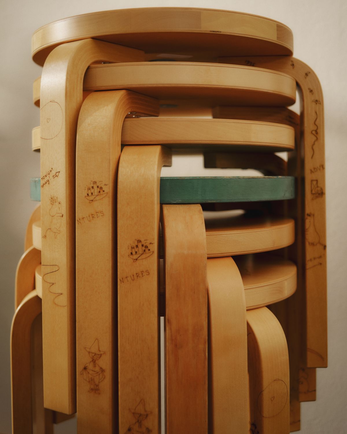 Stool 60 Celebration - Artek