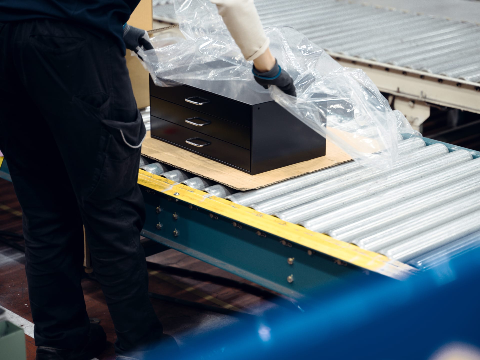 Drawer Three：“収納力”が引き出す、デスクの更なるポテンシャル