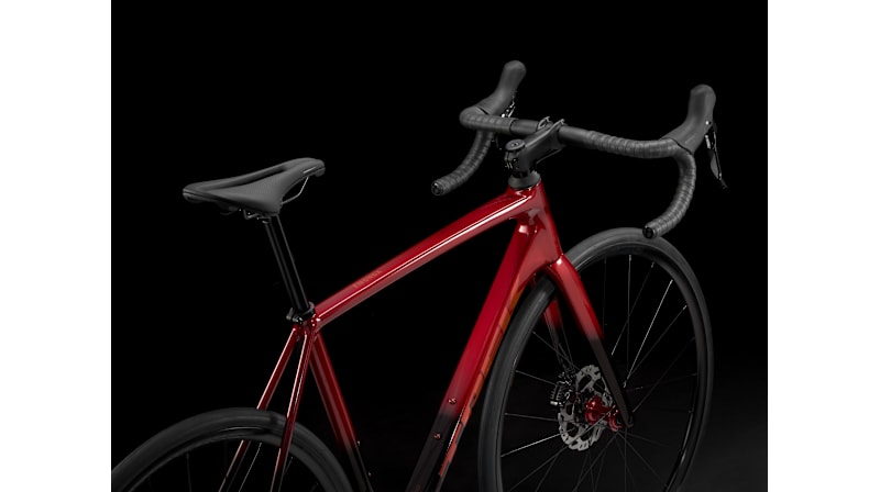 Émonda 軽量アルミロードバイク – Trek Bikes (JP)