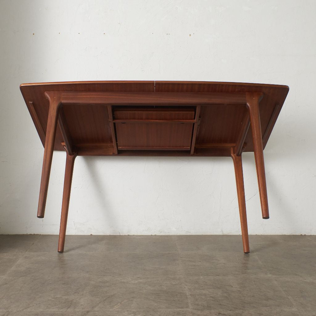 エクステンション レクタングル ダイニングテーブル｜マッキントッシュ