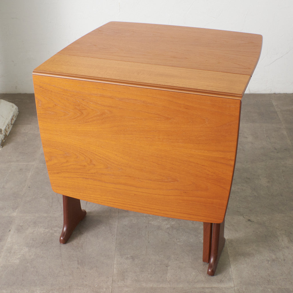 ドロップリーフ ゲートレッグテーブル – rocca rocca