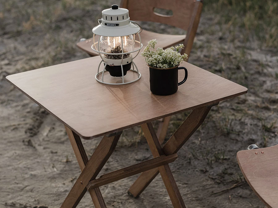 リッジライン ウッド フォールディング テーブル - Barebones Living
