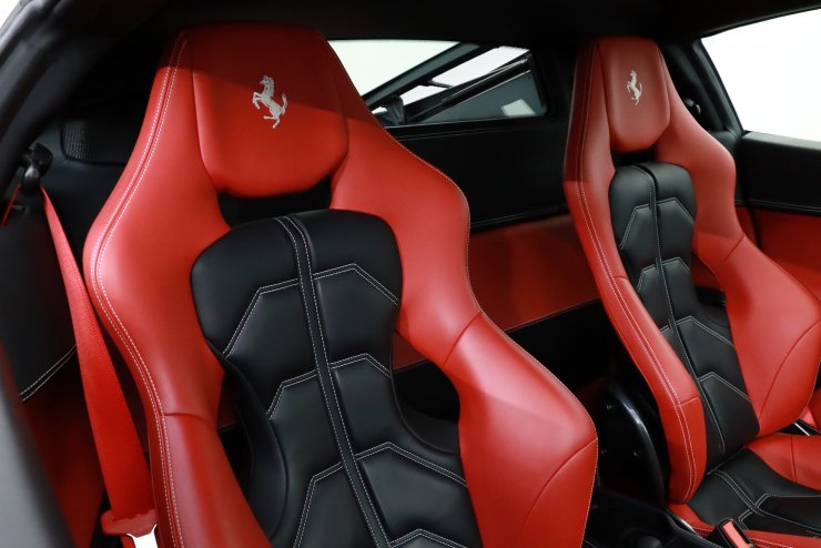 フェラーリ 458 Italia F1 DCT 正規ディーラー車 希少右ハンドル