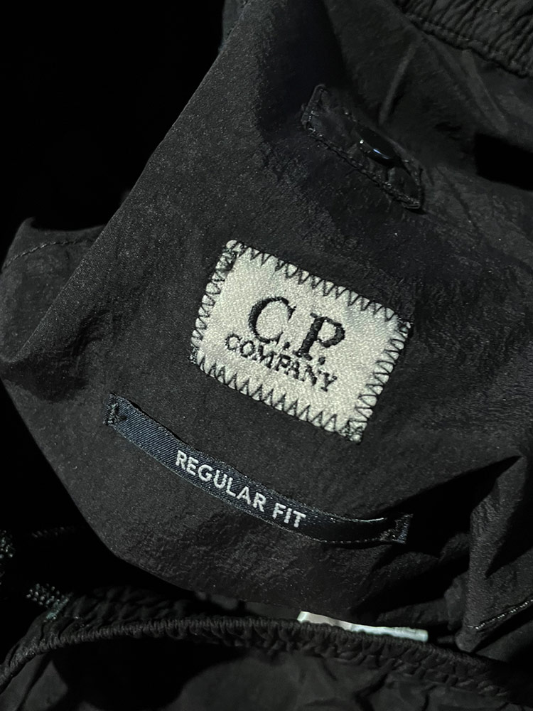 C.P COMPANY (シーピーカンパニー) ナイロン カーゴパンツ FLATT NYLON