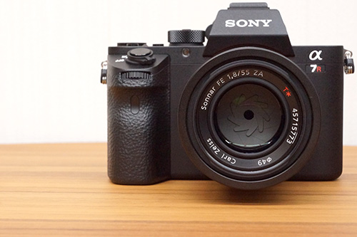 SEL55F18Z レンズレビュー 作例付き・実機で解説！｜ソニーショップ