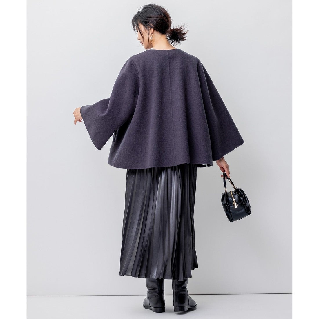 23区 【先行予約】ウールリバー ケープ ジャケット （ブラック系） -靴