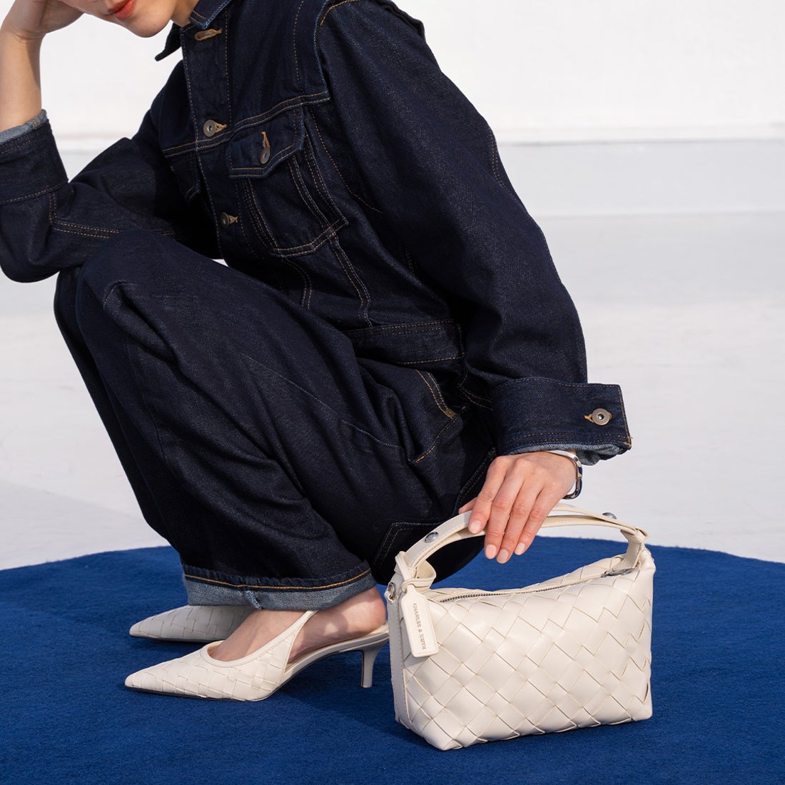 CHARLES & KEITH Ivette イヴェット ウーブンショルダーバッグ （Cream