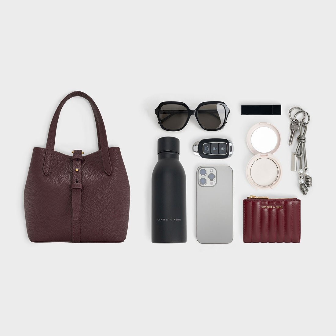 CHARLES & KEITH Beryl ベリル リサイクルレザーバケツバッグ