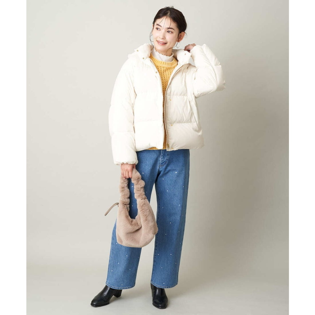 アー・ヴェ・ヴェ a.v.v 【2WAY】ショートダウンジャケット （ブラック