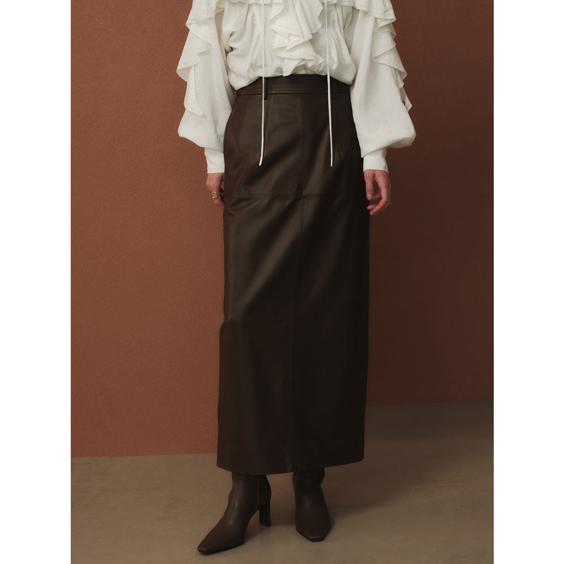 アニュアンス anuans レザータイトスカート （BROWN） -ファッション