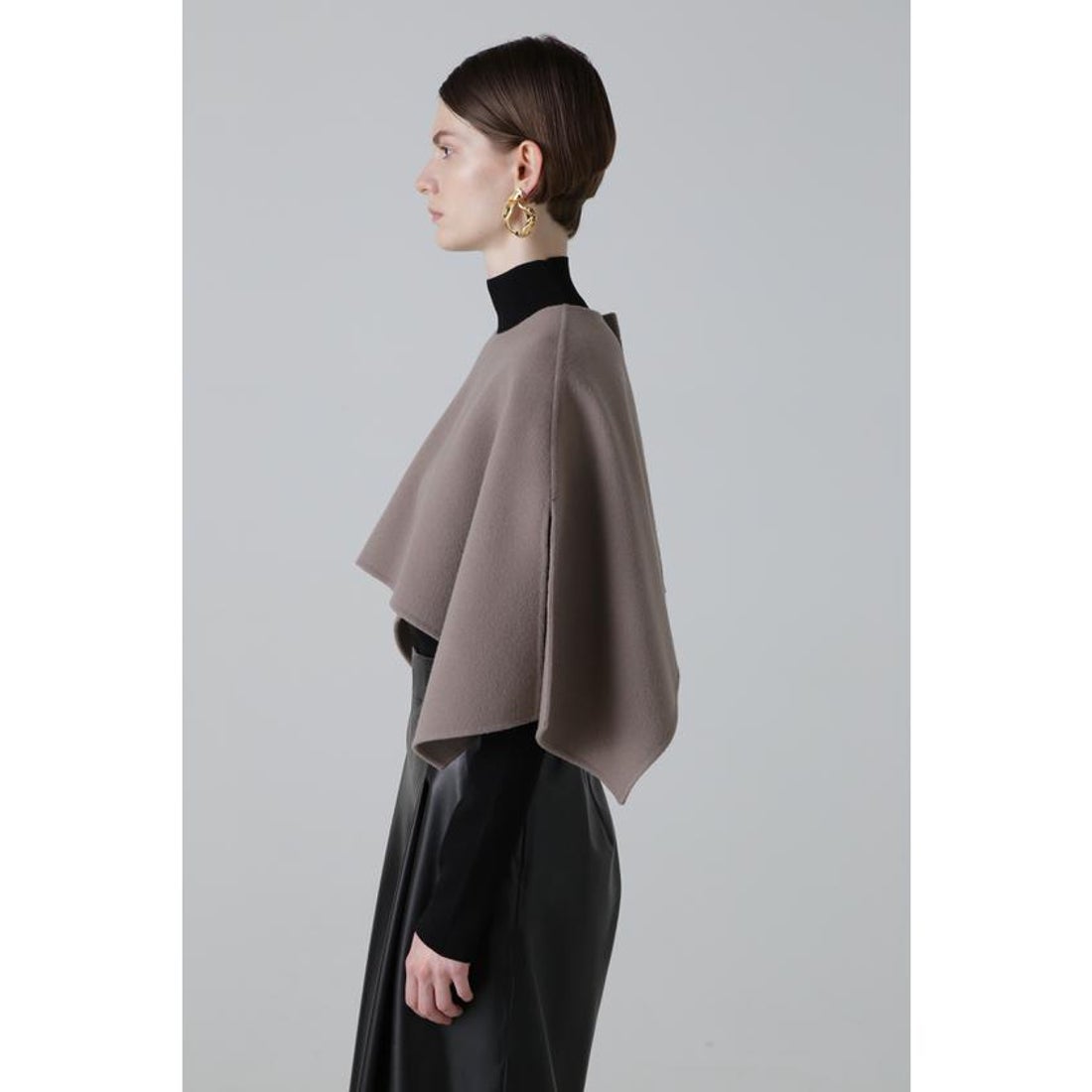 アドーア ADORE ソリッドウールリバーストール （ブラック