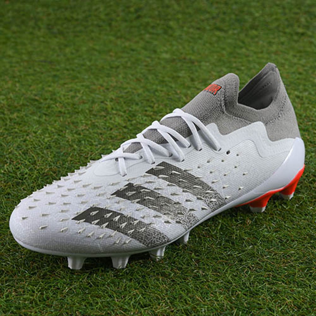 adidas アディダス プレデターフリーク.1 L AG(ホワイト×グレー