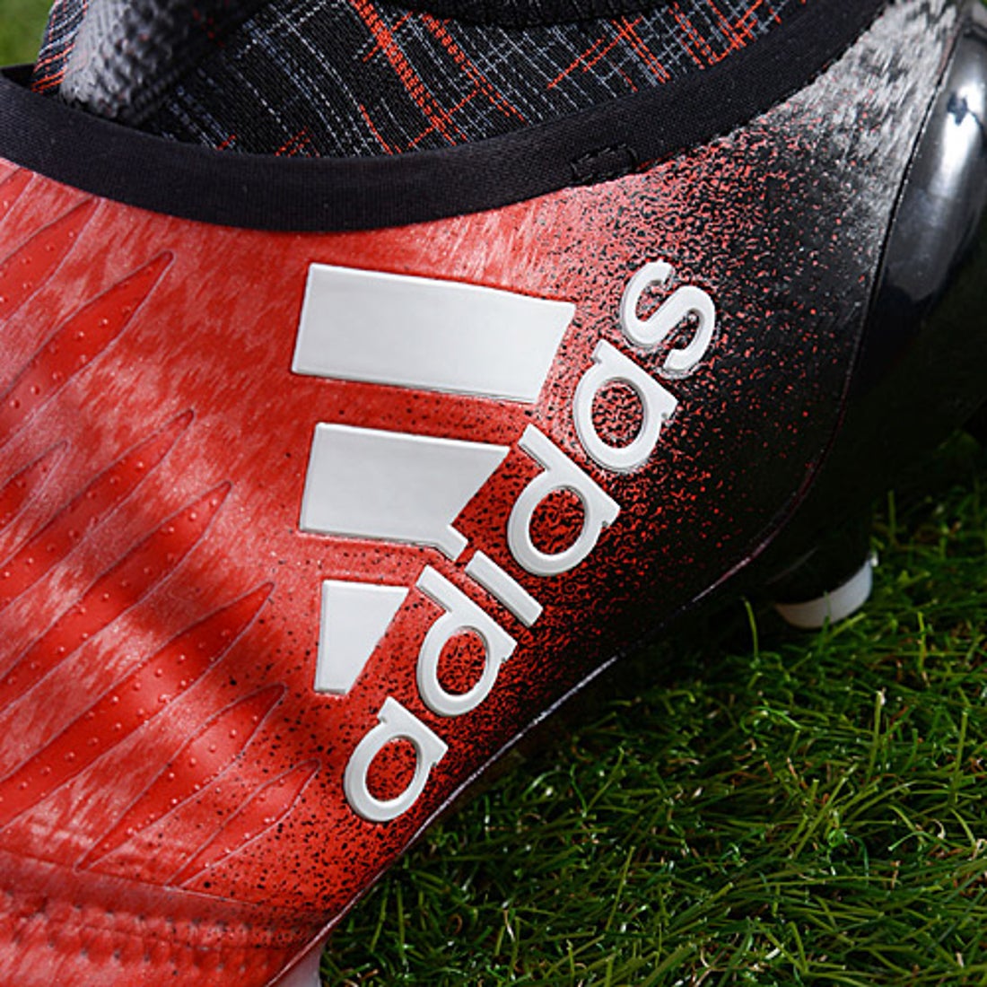 アディダス エックス タンゴ 16.1 TF(ブラック×レッド) 26cm