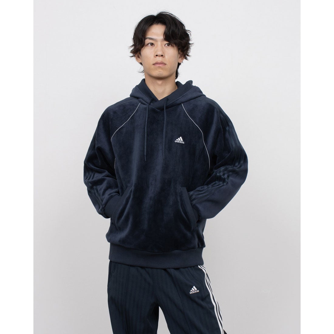 adidas アディダス ベロア ジャージ セットアップ パーカー 黒金 刺繍