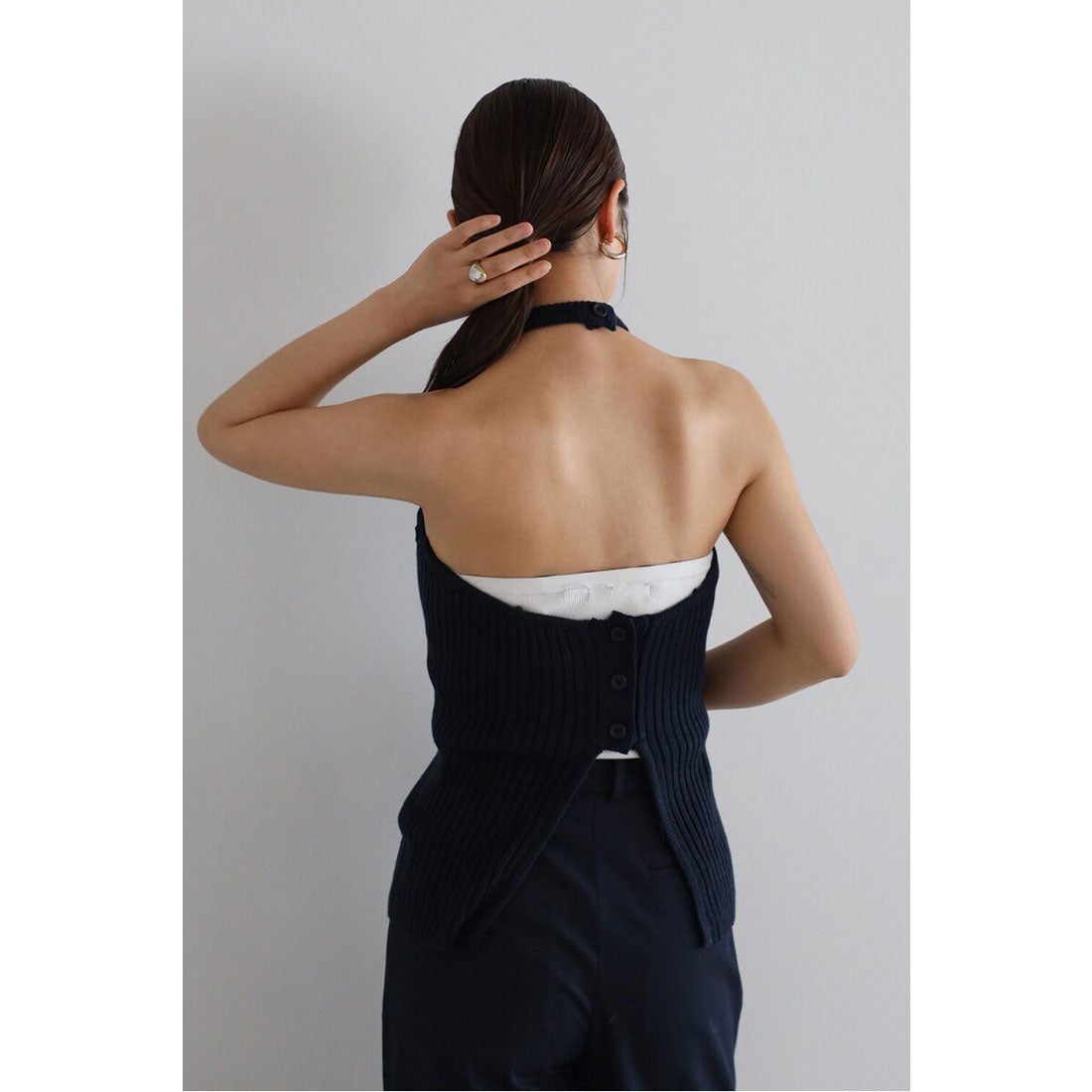ボンジュールサガン BONJOUR SAGAN back open halterneck knit tank