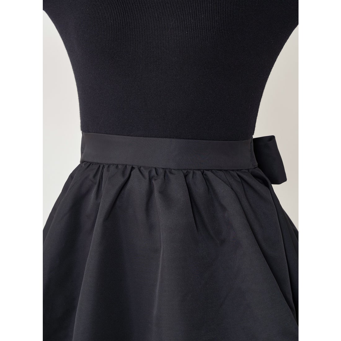 ダーリッチ Darich バックリボンティアードミニワンピース （ブラック