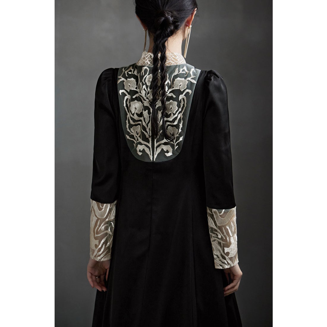 エトル etoll. バック刺繍フレアドレス （ブラック） -靴