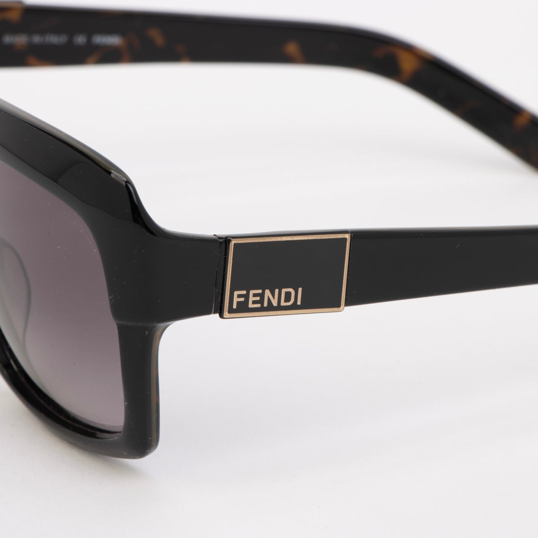 フェンディ FENDI サングラス レディース メンズ （ブラック