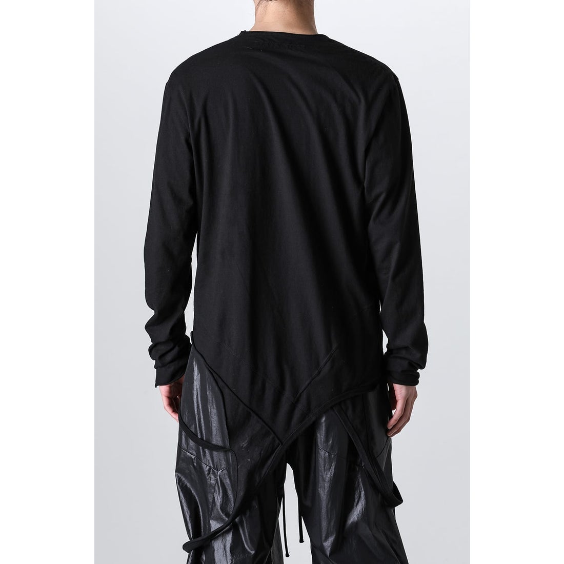 ユリウス JULIUS Loop Hem Longsleeve Top （Black） 通販 大阪心斎橋