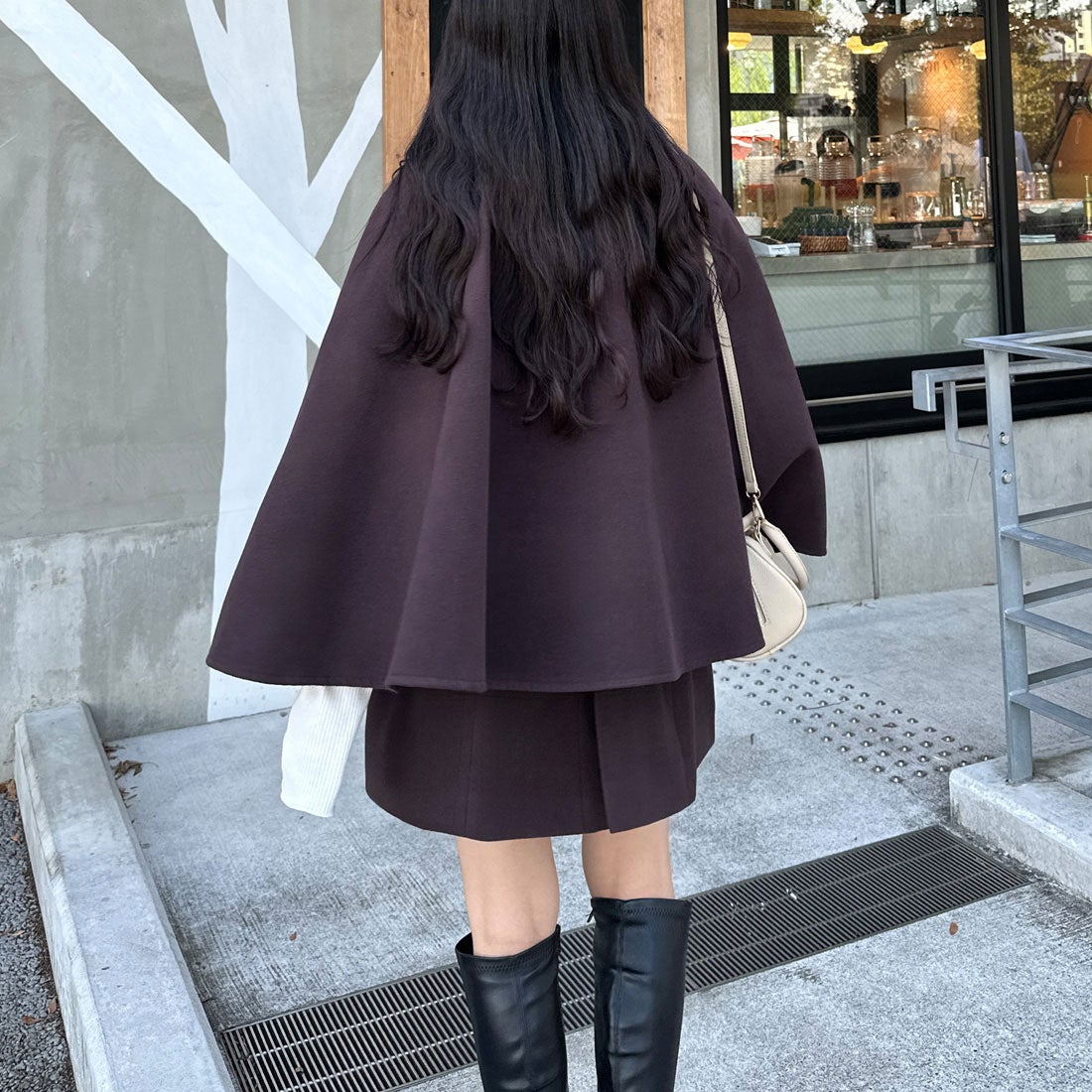 ジュノア JUNOAH スリットケープコート （ダークブラウン） -靴