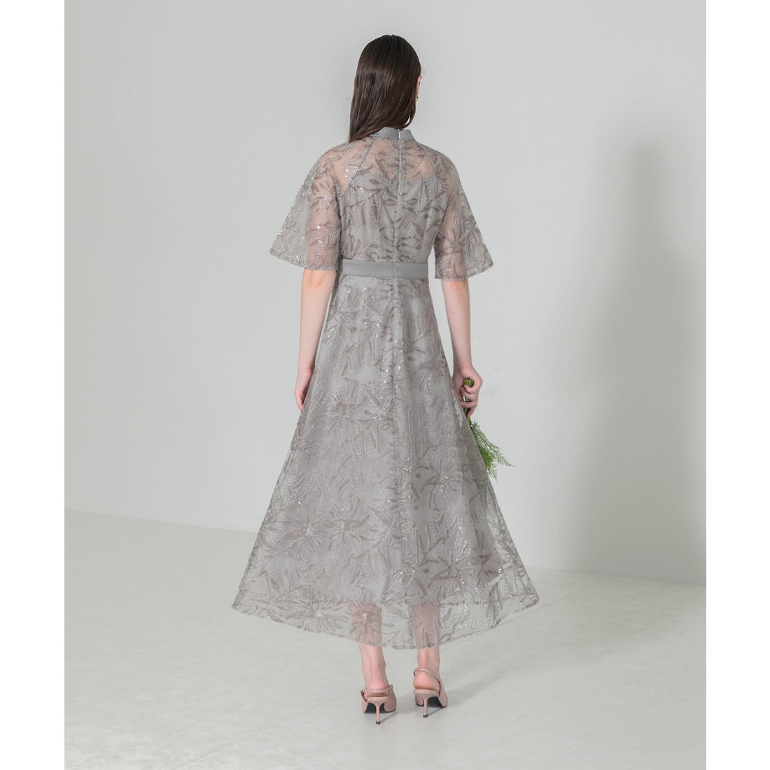 レジャ Leja スパンコール花柄刺繍プチハイネックウエストマークA