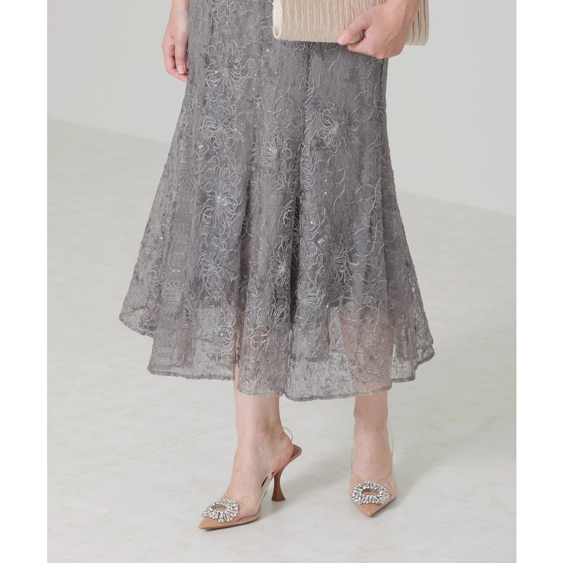 レジャ Leja スパンコール花柄刺繍ソフトパフスリーブマーメイドライン