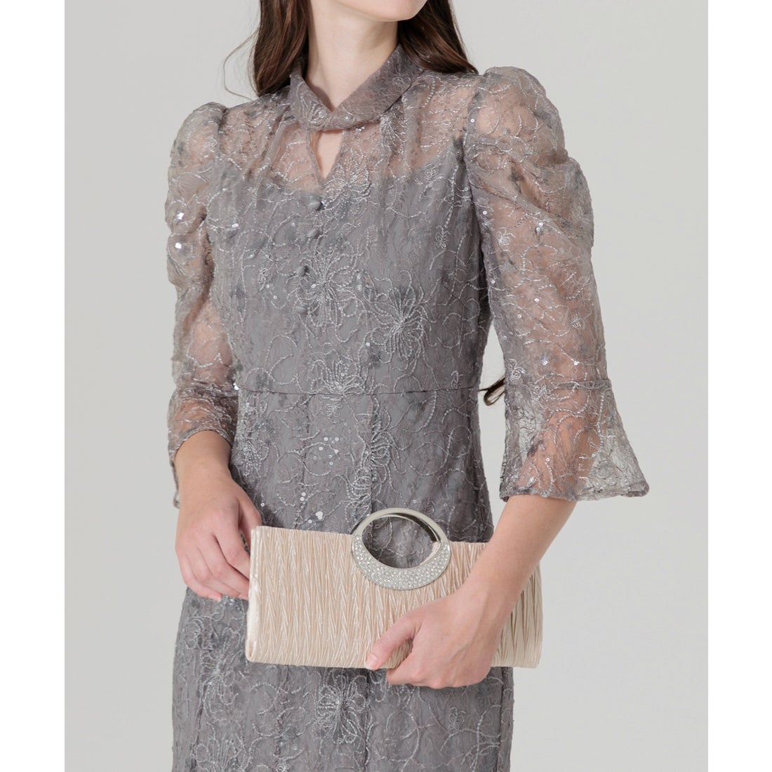 レジャ Leja スパンコール花柄刺繍ソフトパフスリーブマーメイドライン