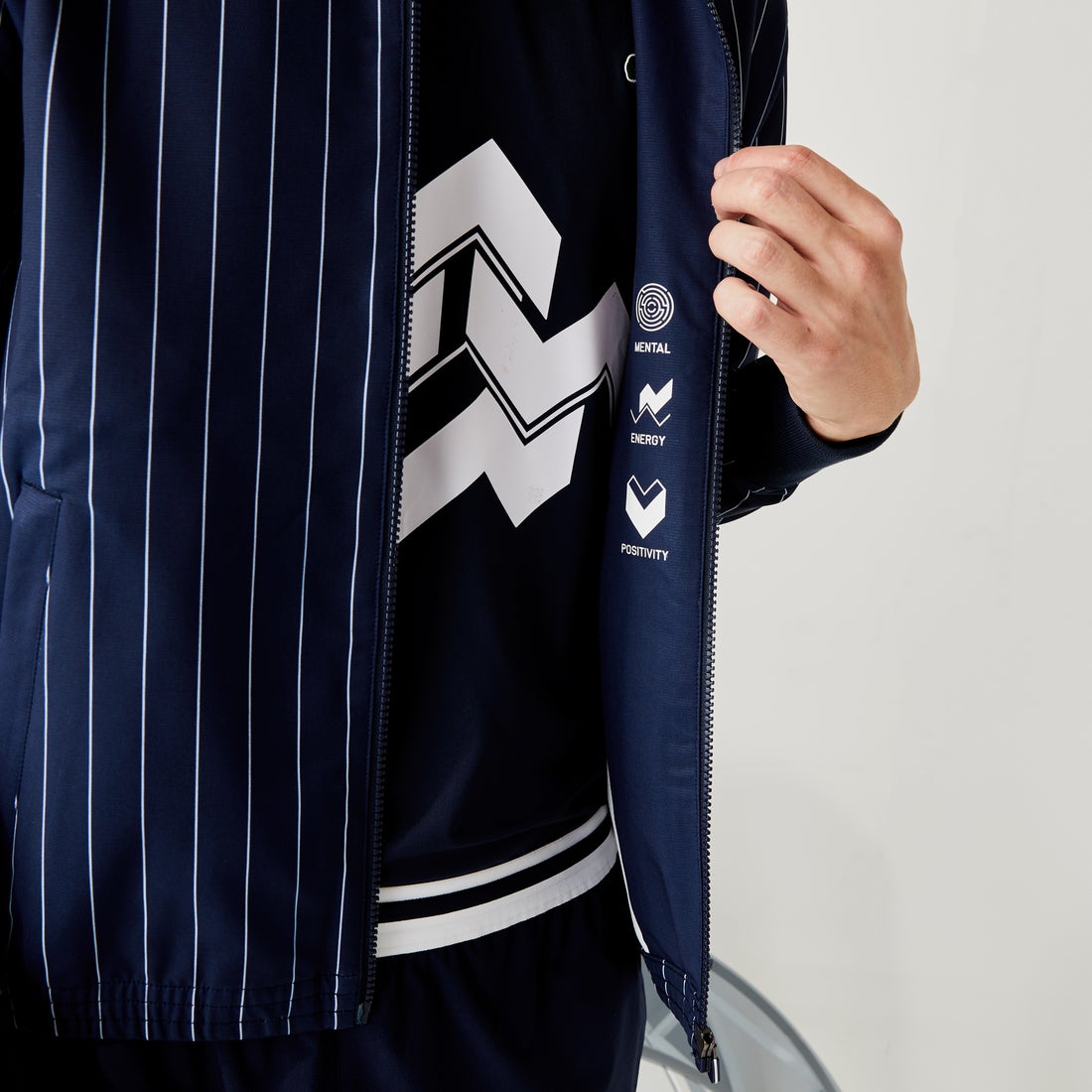 ラコステ LACOSTE 『ノバク・ジョコビッチ』ピンストライプジップ