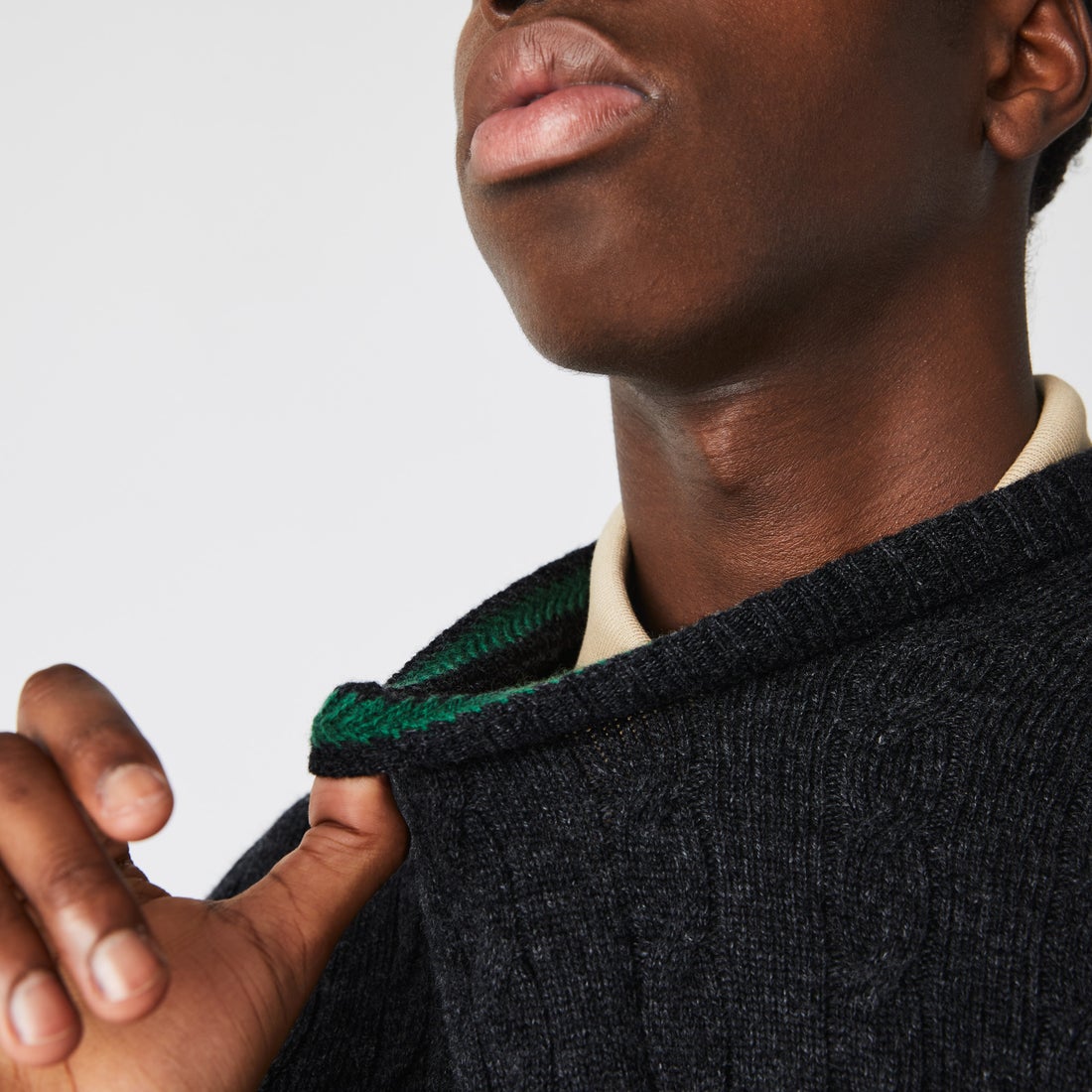 ラコステ LACOSTE ケーブル編みニットセーター （ネイビー