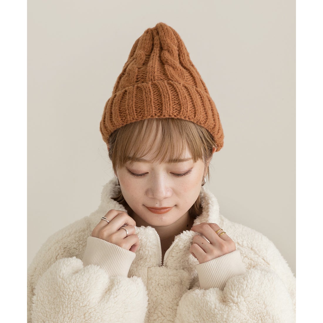 アドティエ ad thie カラフル ケーブル編みニット帽 （ピンク