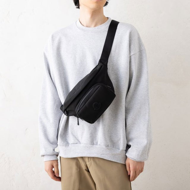 MONCLER and wander ボディバッグ MONCLER and wander ストア ボディ
