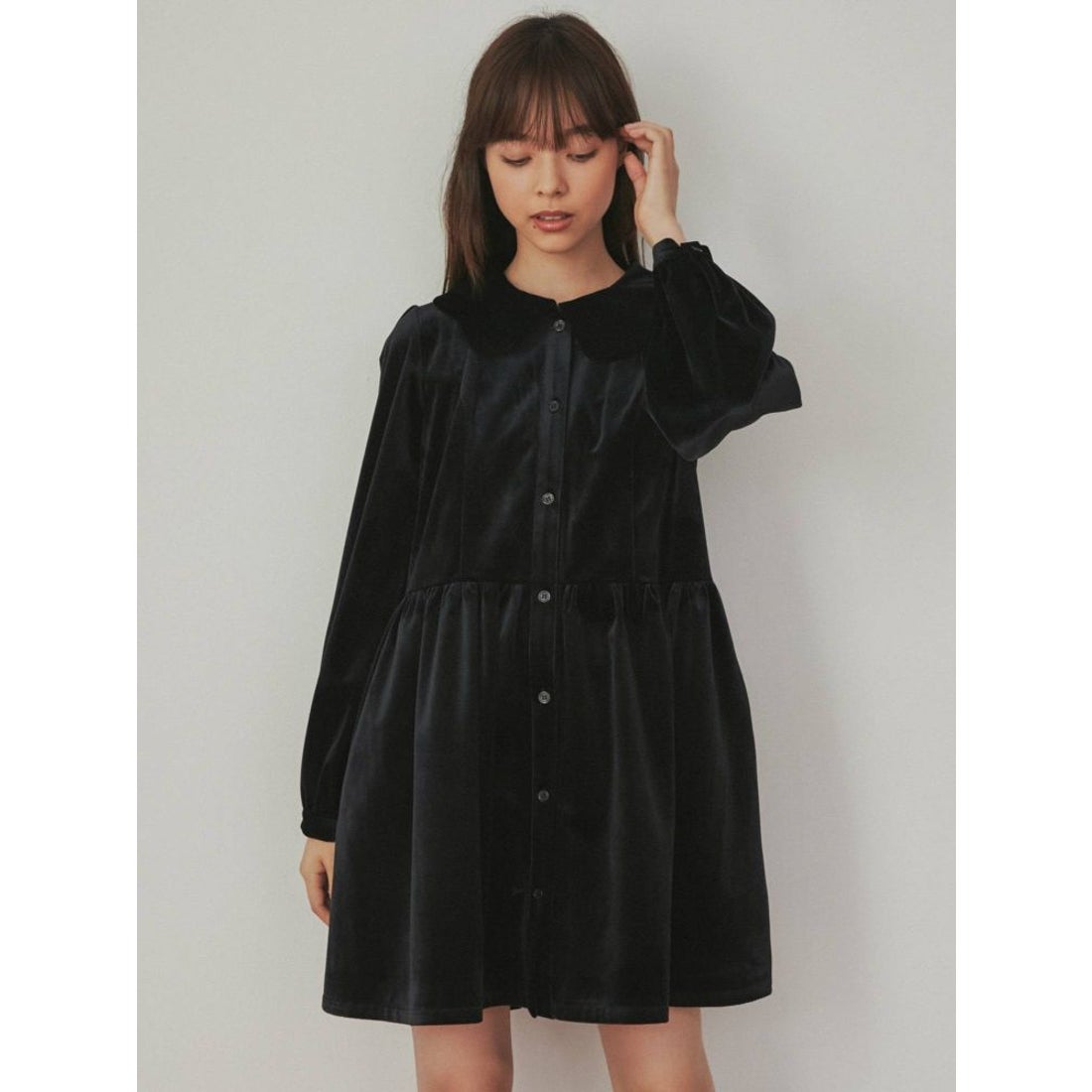 merry jenny スカラップカラーベロアミニワンピース（ブラック） -靴